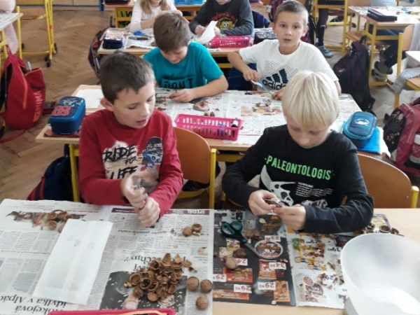 Jak jsme louskali ořechy....