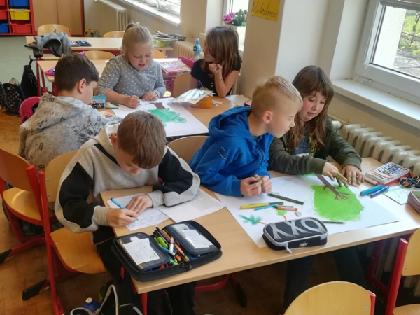 Stromy kolem nás - projektové vyučování ve 3. B a 3. C