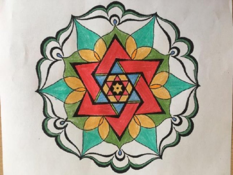 Pro každého ve 2.B jedna mandala