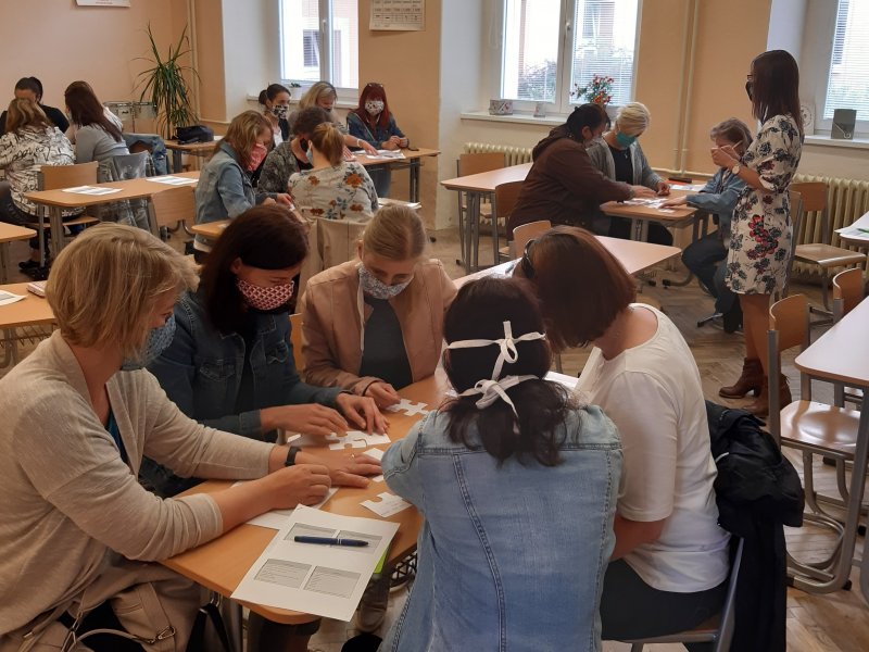 Úspěšná beseda rodičů se školní psycholožkou