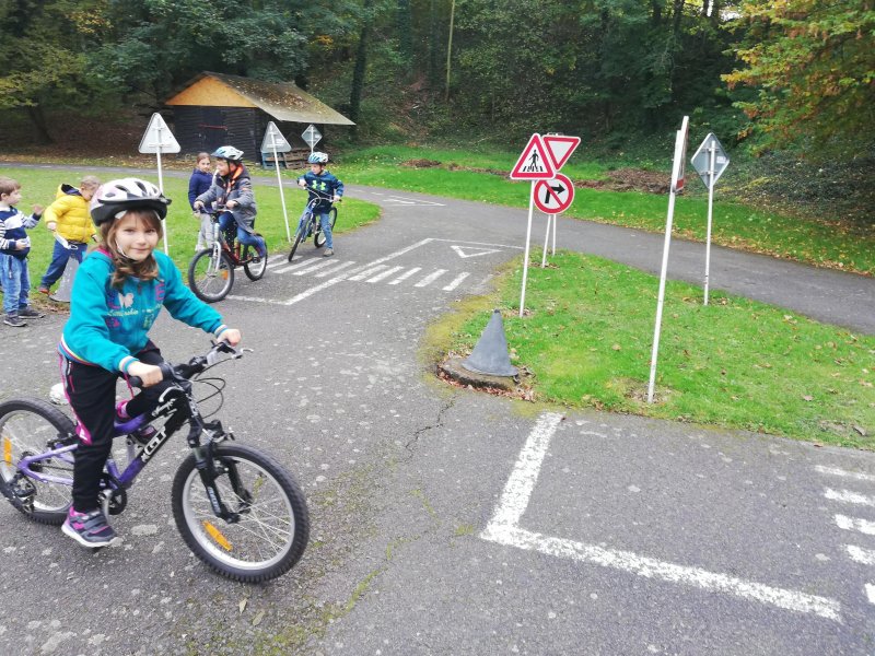 Cyklistky a cyklistky ze 2. oddělení ŠD
