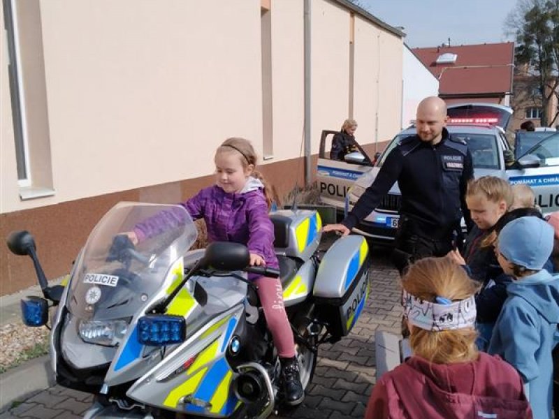 Setkání prvňáčků se zástupci Policie ČR
