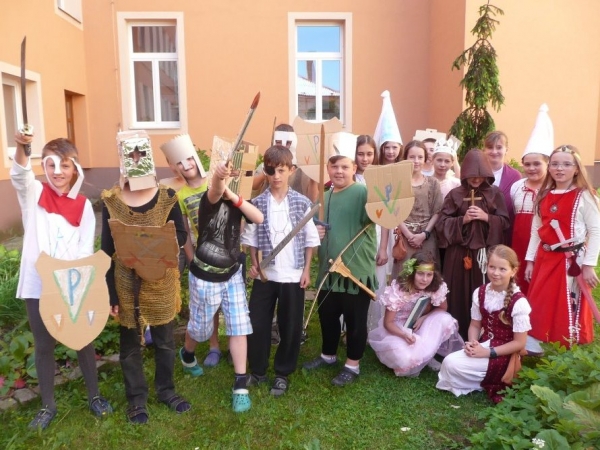 Středověký čtvrtek ve 4.A